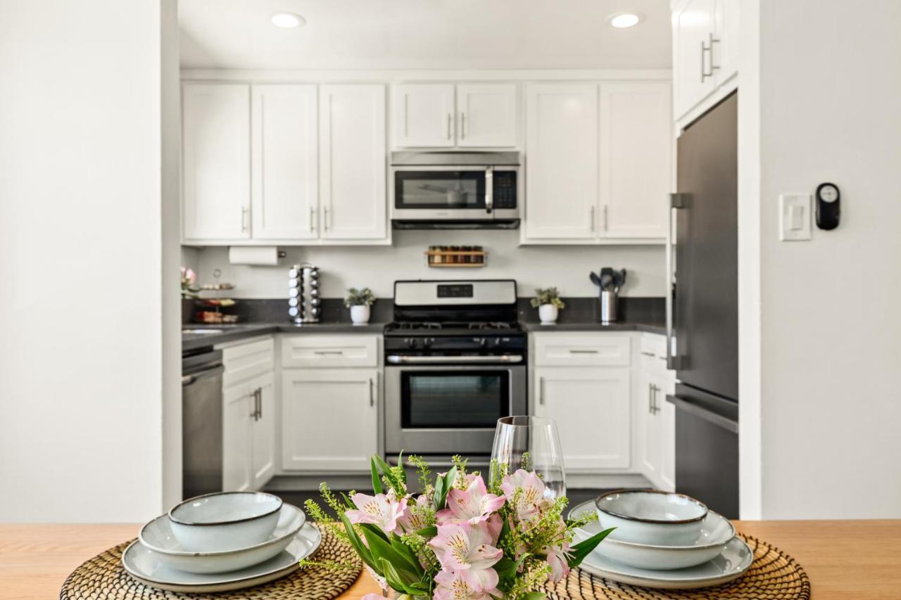 Spacious Coastal In A Colorful Community - Nrp22-00590 Long Beach