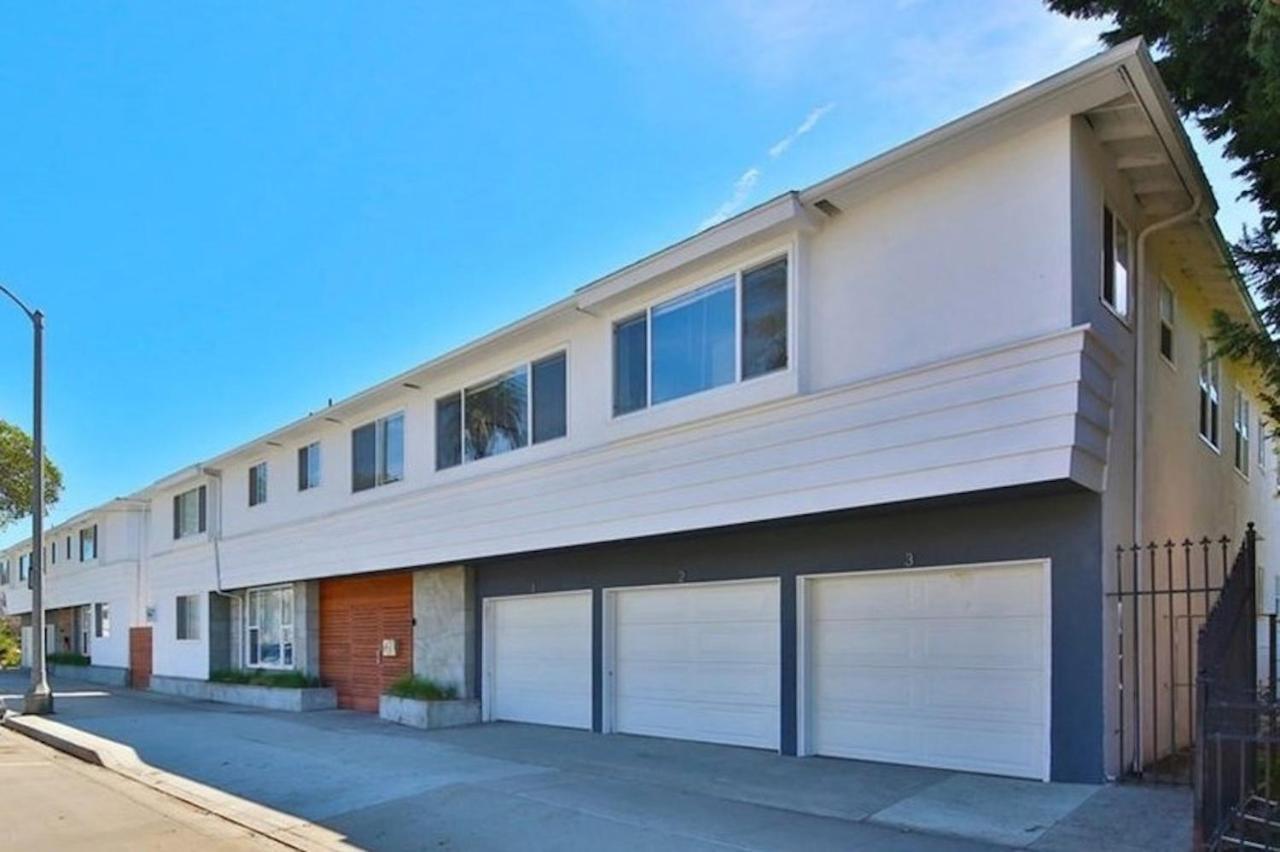 Spacious Coastal In A Colorful Community - Nrp22-00590